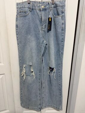 Light Blue Distressed Women’s Jeans